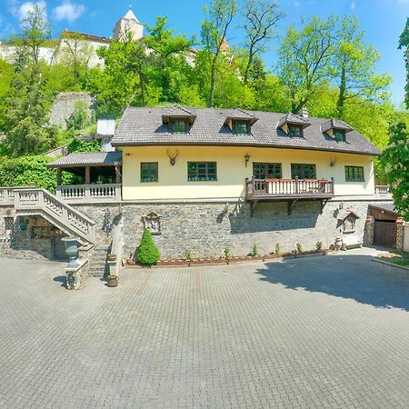 Resort U Jelena Křivoklát 外观 照片