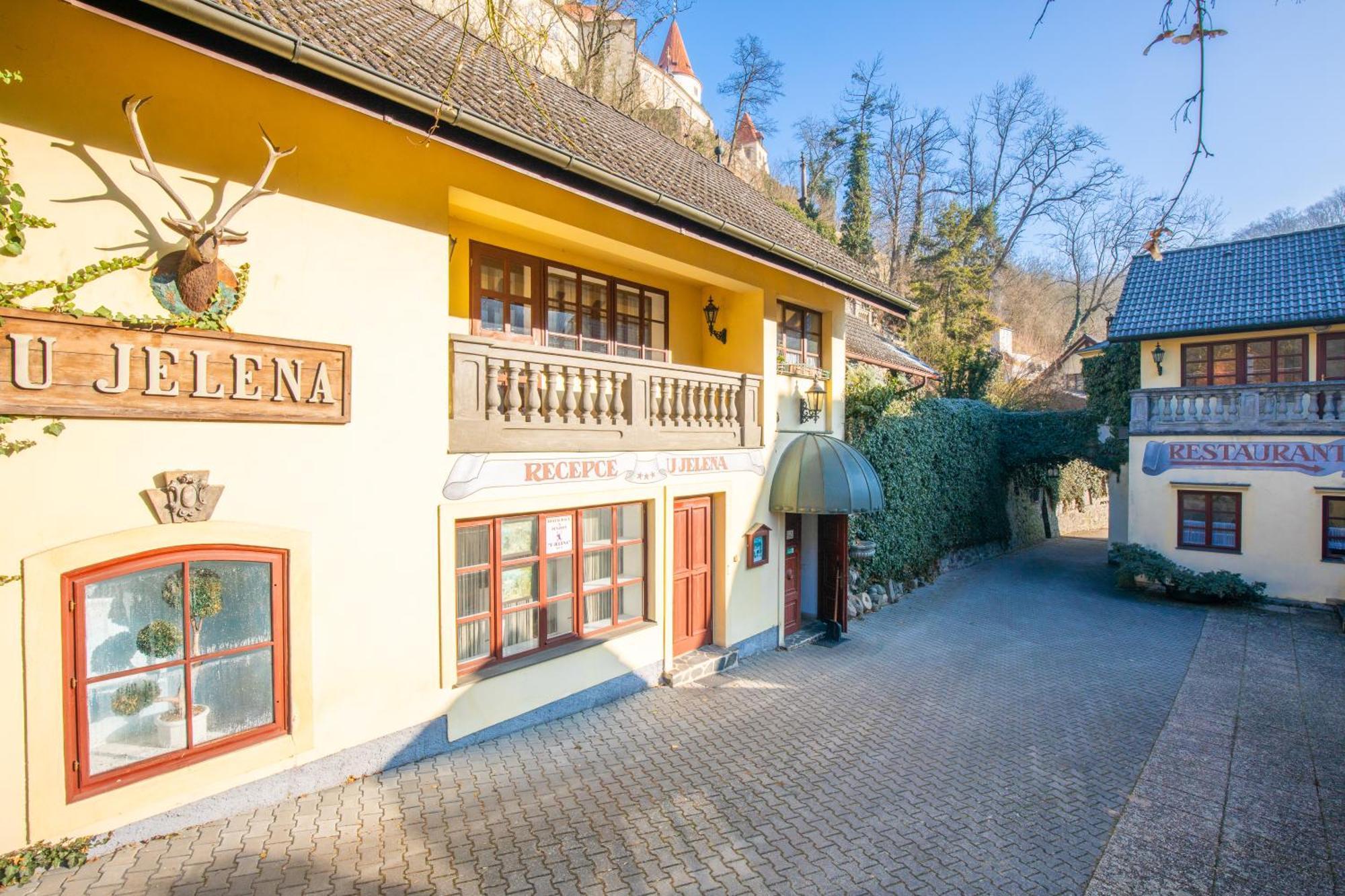 Resort U Jelena Křivoklát 外观 照片