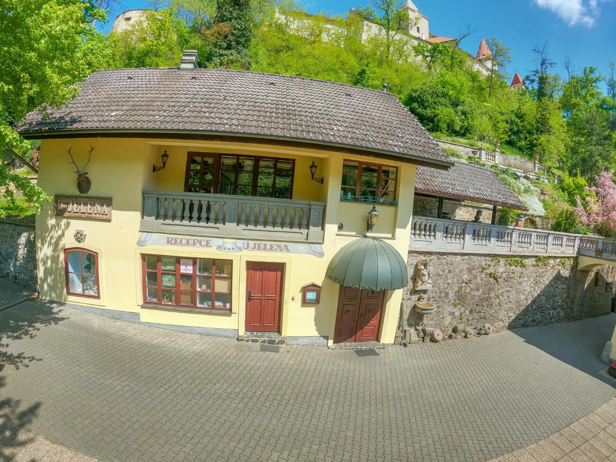 Resort U Jelena Křivoklát 外观 照片