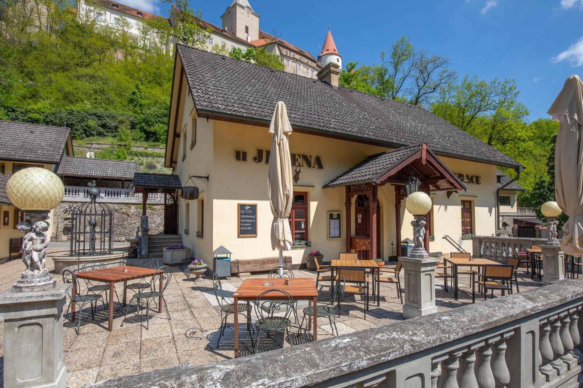 Resort U Jelena Křivoklát 外观 照片