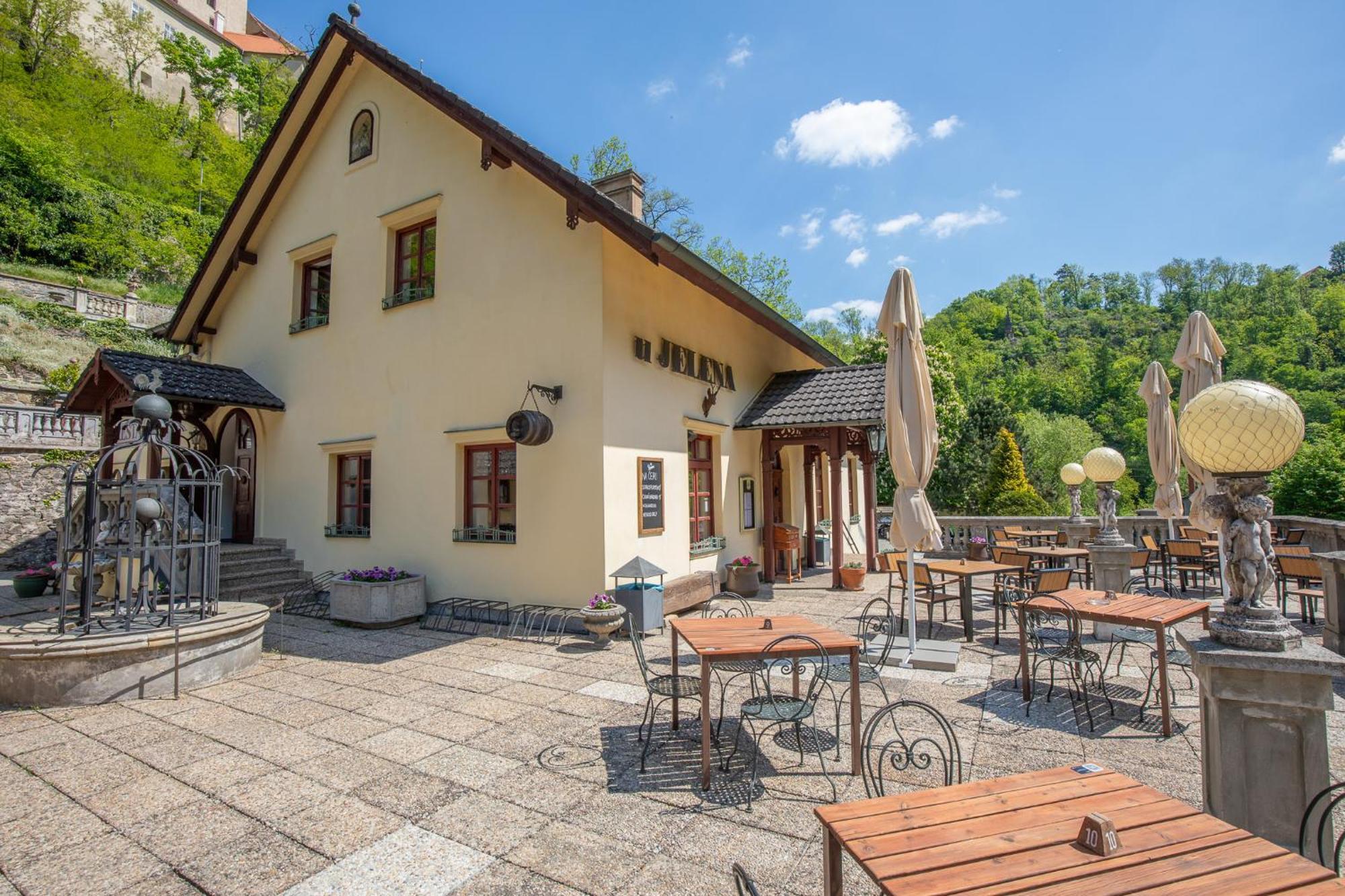 Resort U Jelena Křivoklát 外观 照片